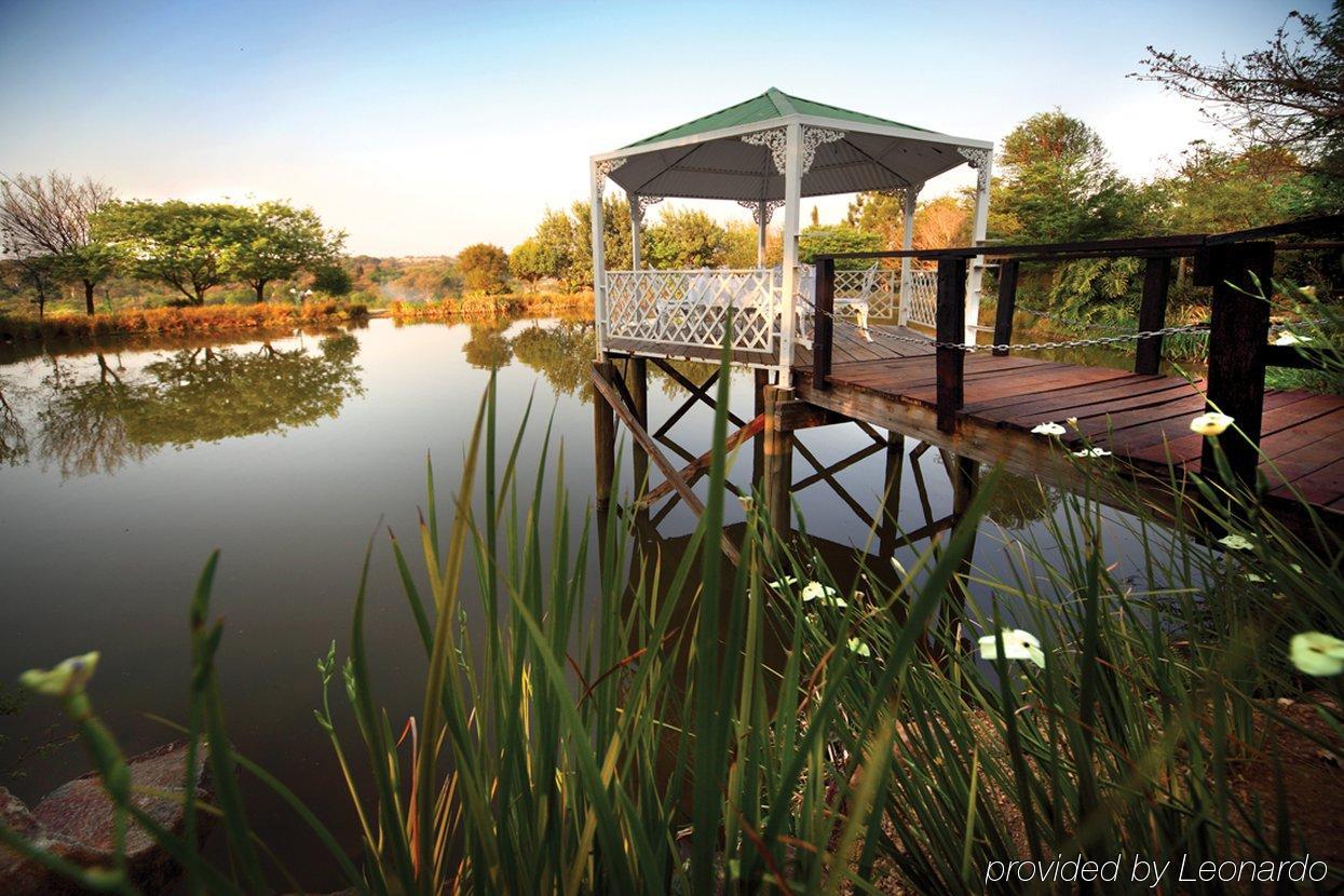 Gooderson Fabz Garden Hotel Sandton Exterior photo